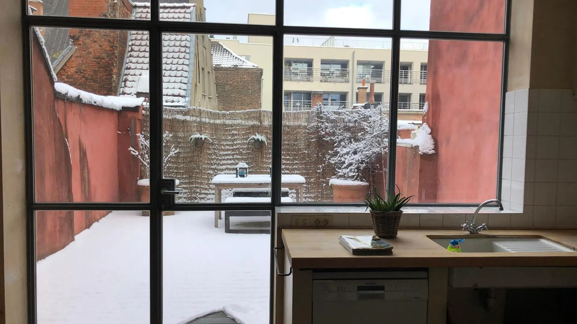 Spacious Duplex With Terrace In The Middle Of The Center Gandawa Apartament